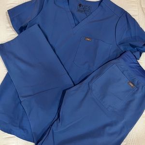 Women’s Figs scrubs